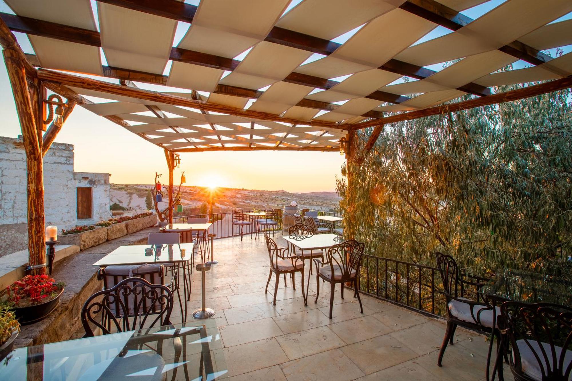Cappadocia Fairy Chimneys Selfie Cave Hotels - Special Class Uchisar Exterior foto