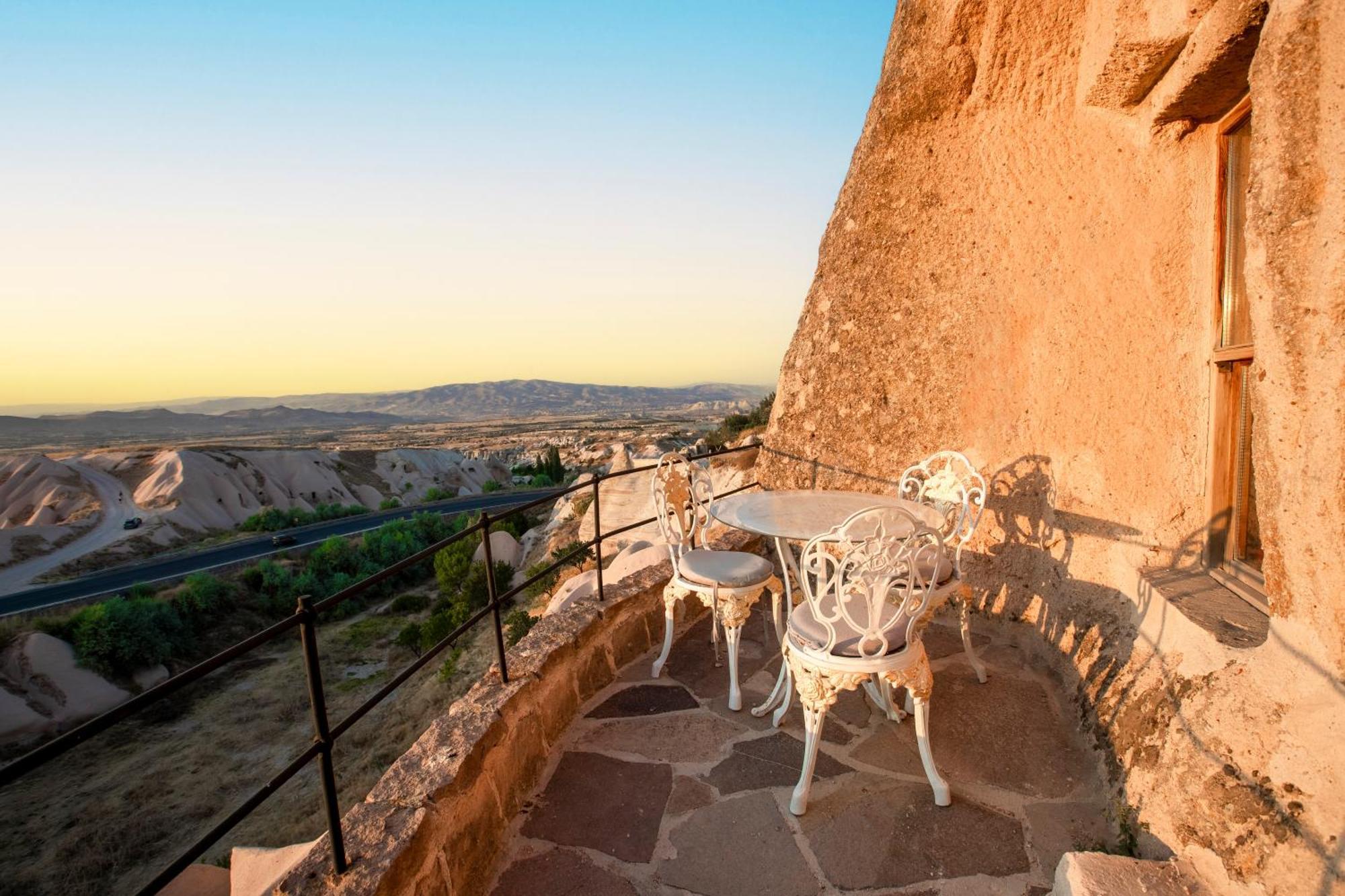 Cappadocia Fairy Chimneys Selfie Cave Hotels - Special Class Uchisar Exterior foto