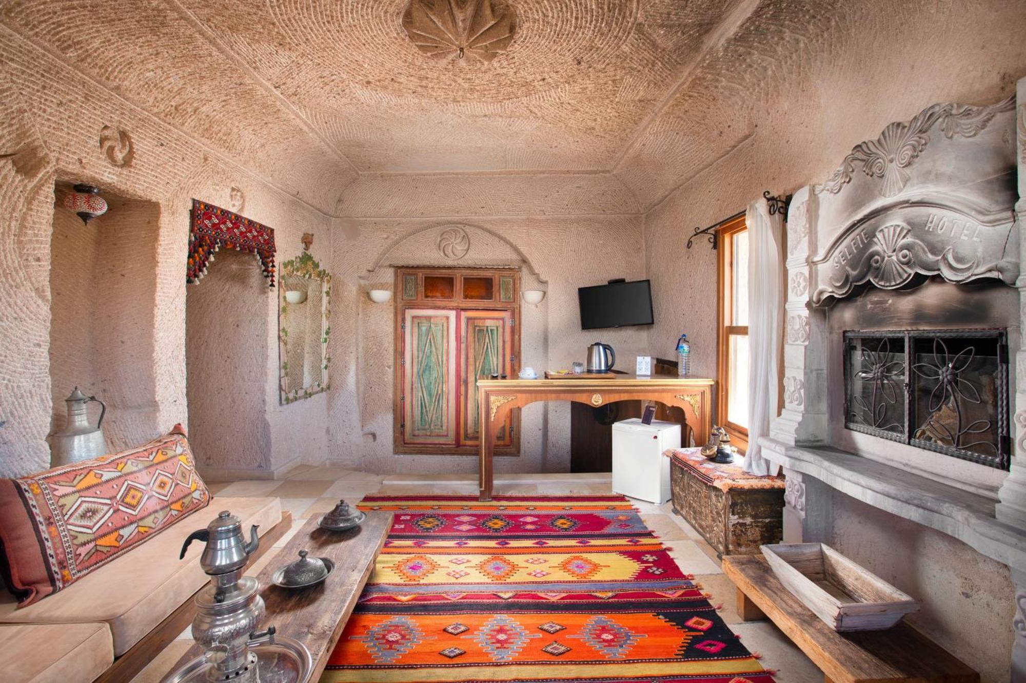 Cappadocia Fairy Chimneys Selfie Cave Hotels - Special Class Uchisar Exterior foto