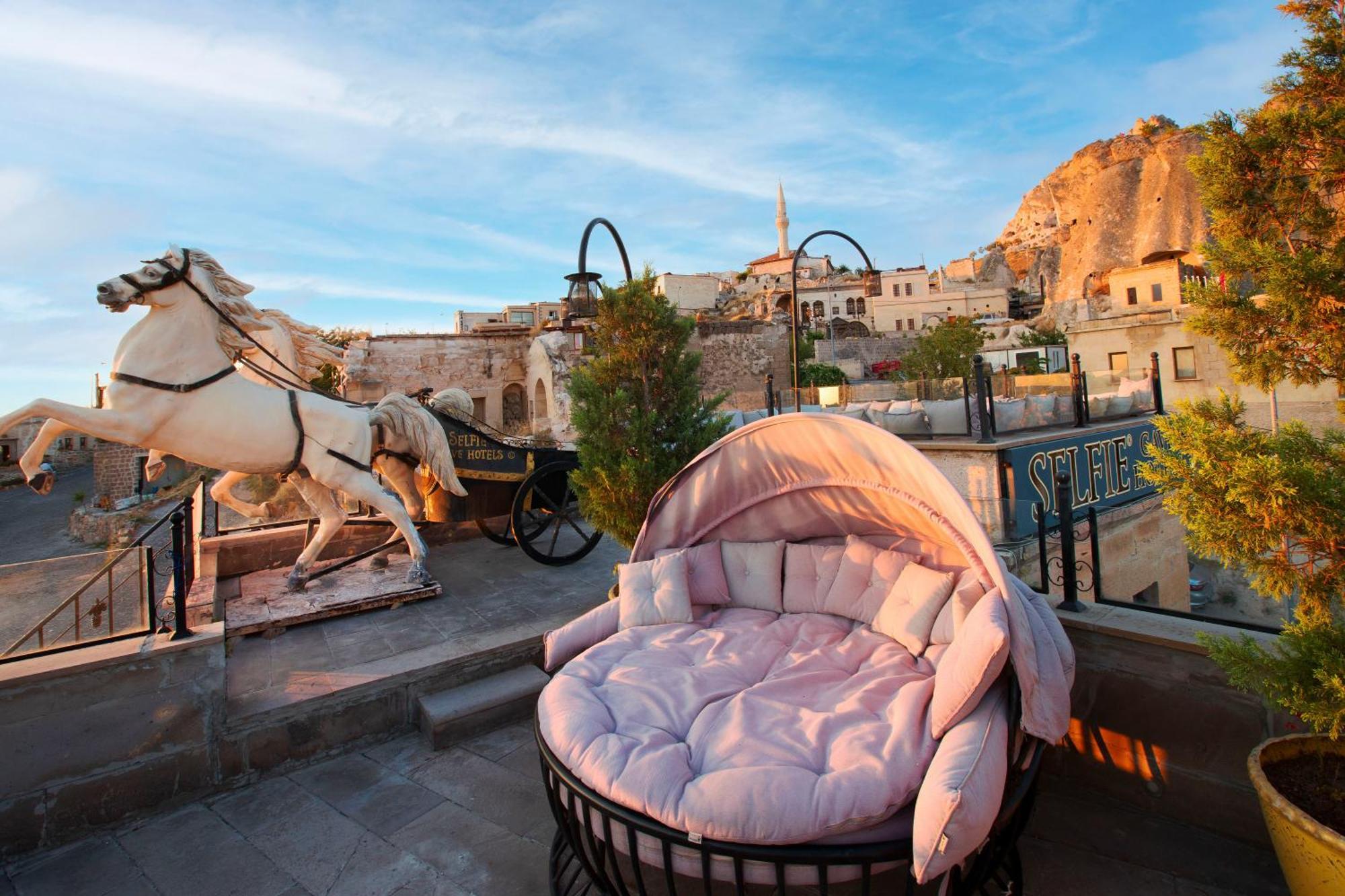 Cappadocia Fairy Chimneys Selfie Cave Hotels - Special Class Uchisar Exterior foto